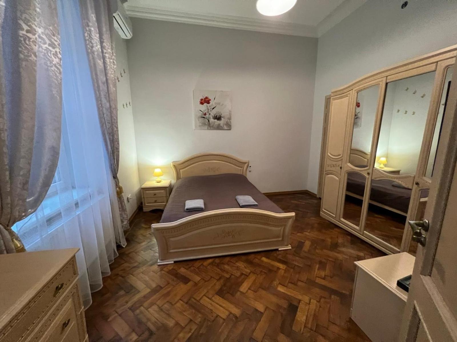 לבוב 3 Rooms Apartments In The City Centr מראה חיצוני תמונה